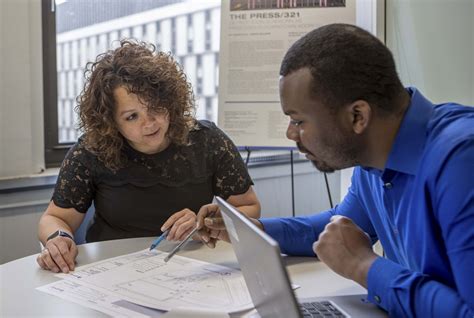 The Billion-Dollar Builders: Unpacking Turner Construction's Enormous Net Worth