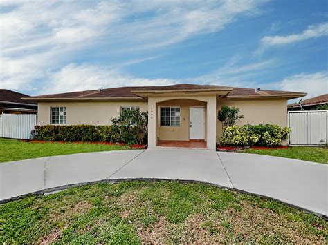 17000 NW 52nd Ave Miami Gardens FL 33055 Invitation Homes