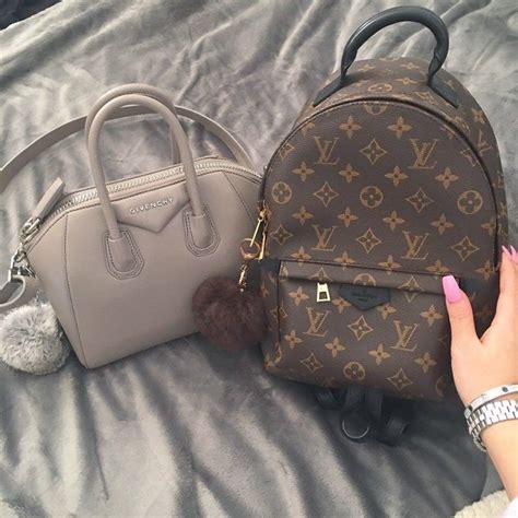 Chic Lv And Nude Image 6699801 On Favim