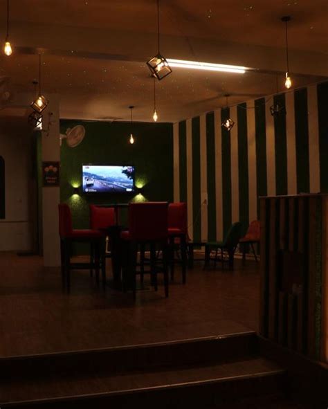 Users are upset that wwwdcfslagov cafe is down today 11