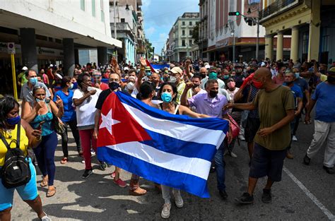 U.S. Hits 8 Cuban Officials With Travel Ban Over Imprisonment of