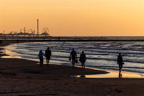 Locals argue over which best galveston beaches are worth visiting 12
