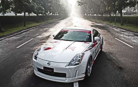 japanese custom cars: Nissan Fairlady 350Z Totally Tuned