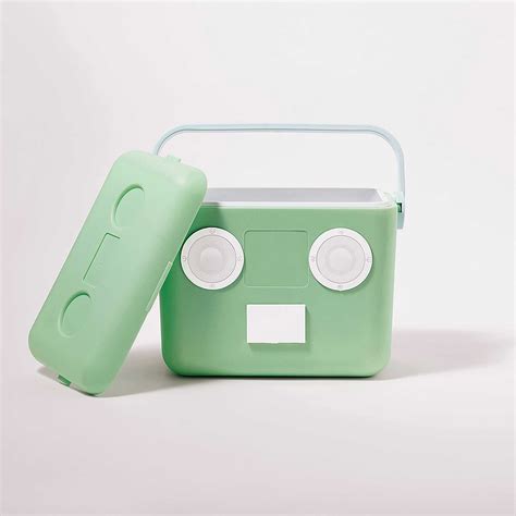 Create A Beach Cooler Sounds Box: Diy Guide - TechSyncrhon