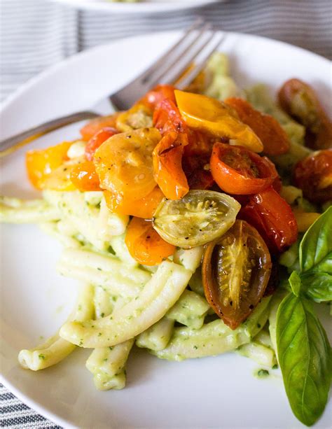 Avocado Pasta With Roasted Cherry Tomatoes Vegetarian Vegan Smells Like Home