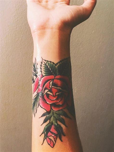 Nai Awada celebró su ingreso al Bailando con una foto hot y un tatuaje Infobae