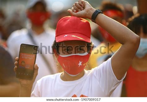 February Bangkokthailandnld Supporters Bangkok Protesting Outside