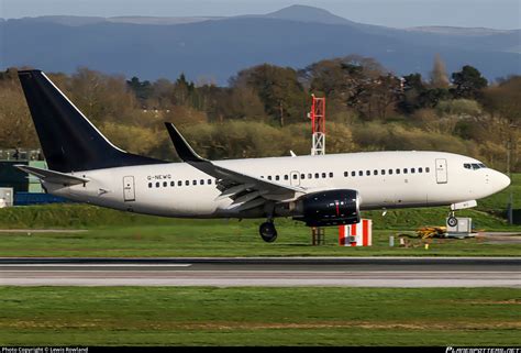 G NEWG 2Excel Aviation Boeing 737 76N WL Photo By Lewis Rowland ID