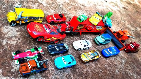 Miniaturas Disney Pixa Mostrando Umpoko De Carros Turminha Do Rel Mpago