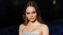 Lily Rose Depp Enfin De Retour Sur Instagram Avec Un Clich Ensoleill