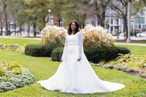 Blog | Cozy Yet Chic Bridal Dress Ideas For A Winter Bride
