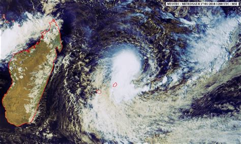 La forte tempête tropicale Berguitta est à 430 km de La Réunion LINFO re