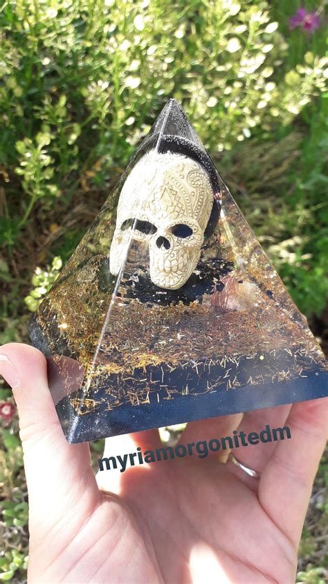 Pyramide Orgonite Cr Ne Tourmaline Et Shungite Protection Etsy France