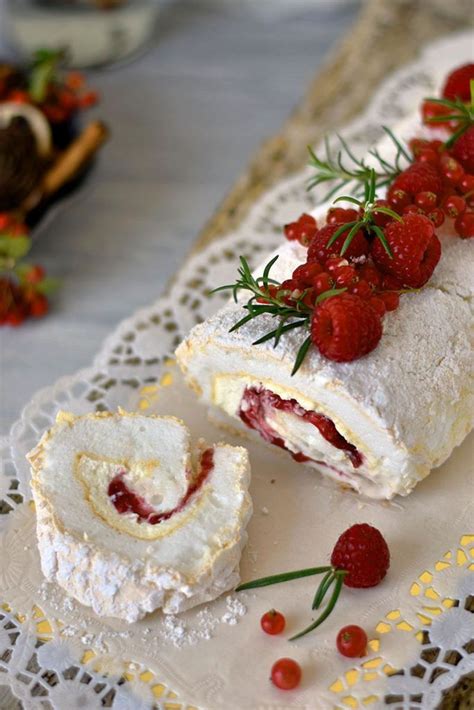 Rotolo Di Meringa Con Mascarpone E Lamponi Artofit