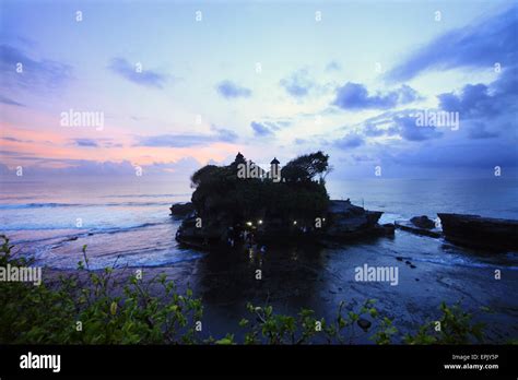 Tanah Lot Temple Stock Photo - Alamy