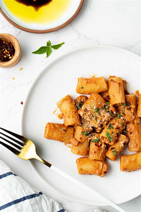 Carbone Spicy Rigatoni Copycat Recipe Fitsian Food Life