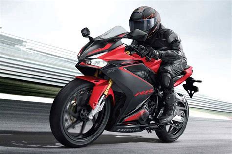 Honda Cbr Rr Punya Warna Baru Tampangnya Makin Agresif