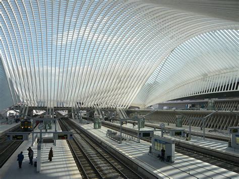 Le train des trois pays vers l Allemagne et les Pays Bas arrive à Liège