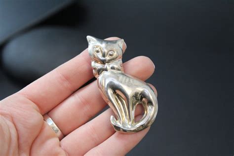 Vintage Mexico Hollow Sterling Silver Kitty Cat Brooch Pin With Bow Tie