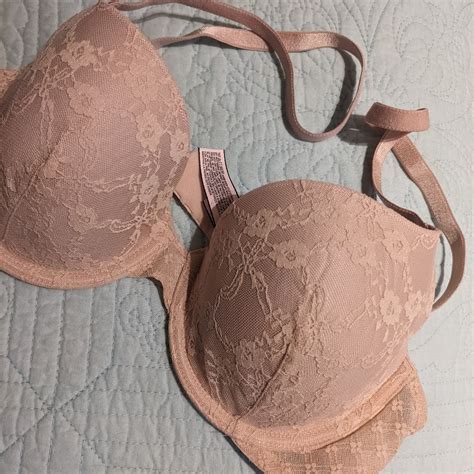 Victoria S Secret Nude Underwire Lace Lightly Lined D Gem