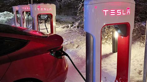 Been Waiting Here For Five Hours Tesla Drivers Stranded At Charging