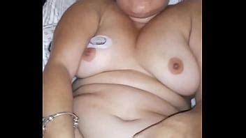Bacano Se Folla A Una Bella Latina Con Su Polla Y Su Dildo XVIDEOS
