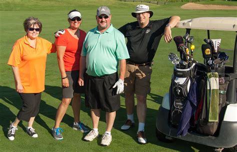 Employees Enjoy Annual Memorial Golf Classic