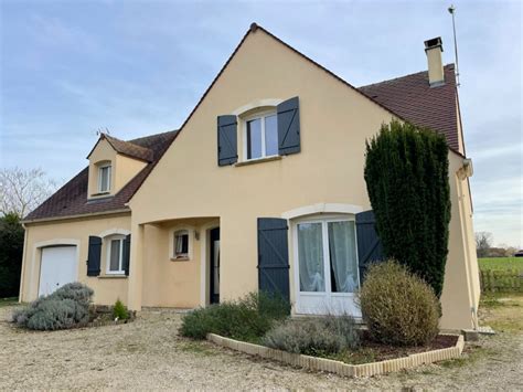 Maison Traditionnelle A Vendre Pecy M Immobilier