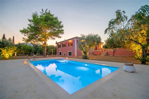 Doliva Estate | Accommodation | Discover Greece