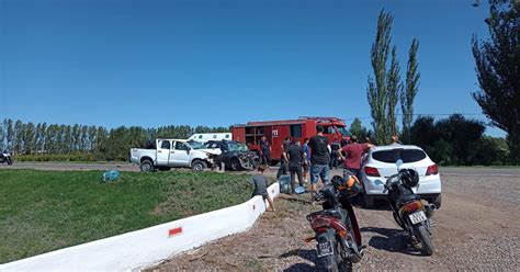 General Alvear Dos Muertos Tras El Choque Entre Tres Camionetas