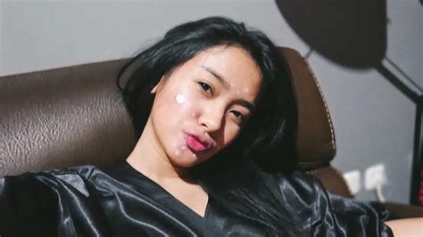 Unggah Foto Saat Bangun Tidur Ini 7 Potret Cita Citata Tanpa Makeup Hot Liputan6