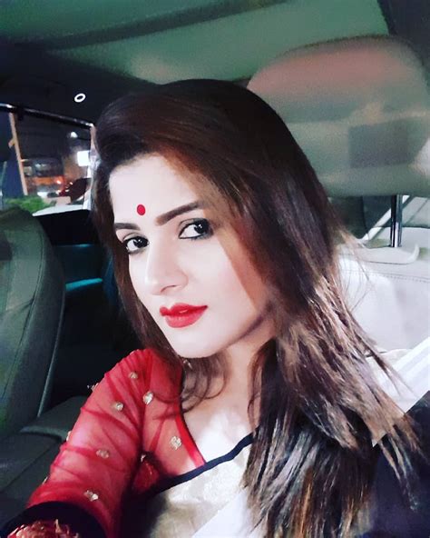 Srabanti Chatterjee Hot HD Photos Hot Cutey Smiley Sharee BDPhotos
