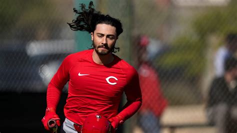 Cincinnati Reds Star Jonathan India Hoping To Sharpen Outfield Skills