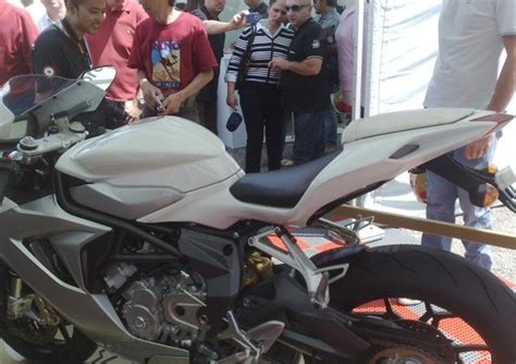 MV Agusta F3 Il Sound E Le Prime Immagini In Azione News Moto It