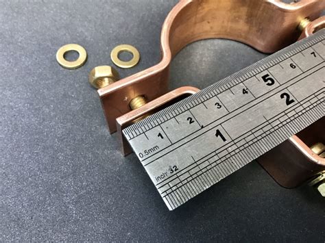 Copper Universal Pipe Clamp 50mm Diameter Copper Pipe Fittings