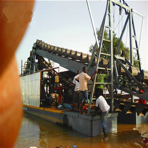 River Mining Gold Dredge Machine For Tin And Iron Powder China Mining