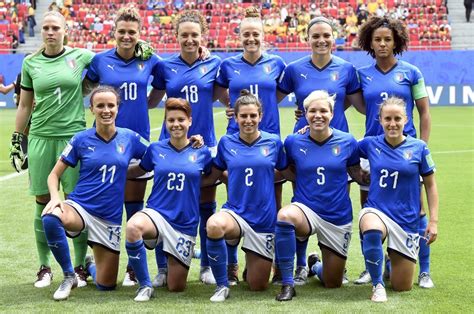 Video Italia Festante Ai Mondiali Calcio Femminile Le Azzurre