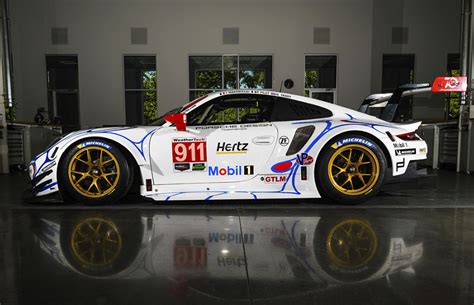 Una Terza Livrea Storica Per Le Due Porsche 911 Rsr A Road Atlanta