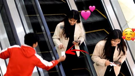 Passing Flirty Lines Note On The Escalator 😉 Ayush Tiwari Prank