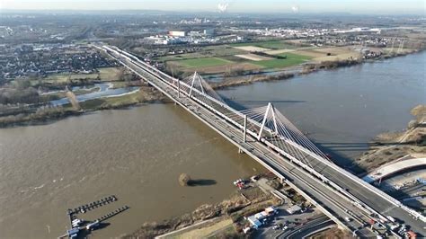 Blockade Erst Sperrung dann freie Fahrt über Leverkusener Rheinbrück