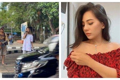 Gerah Banget Capek Dengan Kedoknya Di Dunia Hiburan Artis Cantik