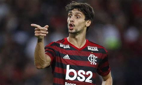 Nova Proposta Agrada E Rodrigo Caio Deve Fechar Rival Do Flamengo