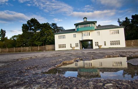 Aos 100 anos ex guarda de campo de concentração vai a julgamento por