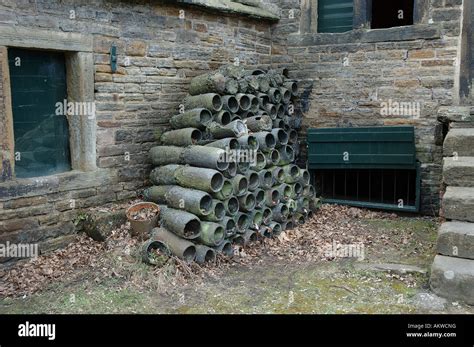 Crucible pots used in 18th century steel making. A superior steel for ...