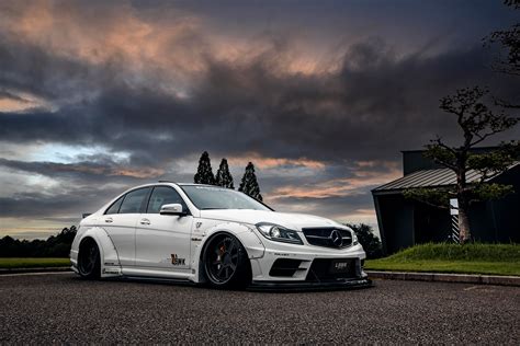 LB WORKS Mercedes Benz C63 coupe sedan W204 Liberty Walk リバティー