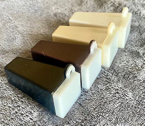 Vintage Peep Show Viewers Set Of Different Nude Woman Adult Photography Keychain Telescope