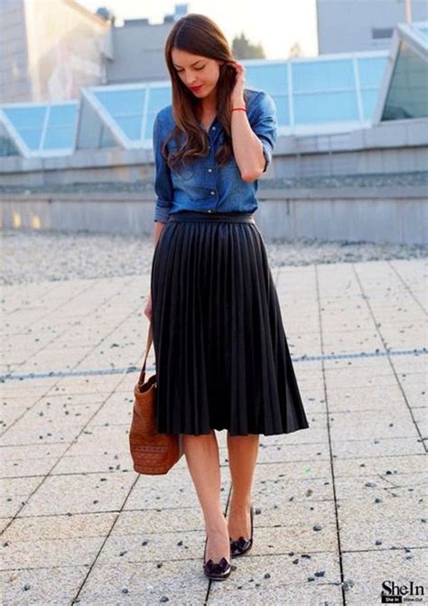 Classy Pleated Skirt Outfit Ideas For Fall You Should Already Own