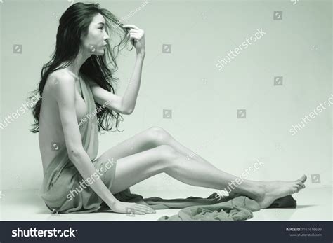 Стоковая фотография Nude Sexy Beautiful Asian Woman Long Shutterstock