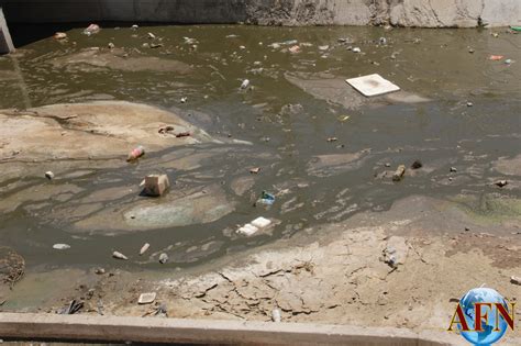 Caos Por Canal De Aguas Negras