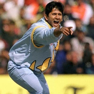 Venkatesh Prasad Gives Mouth Shutting Reply To Javed Miandad S Remark